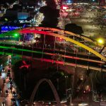 Viaduto Metálico é iluminado com as cores da bandeira do Rio Grande do Sul