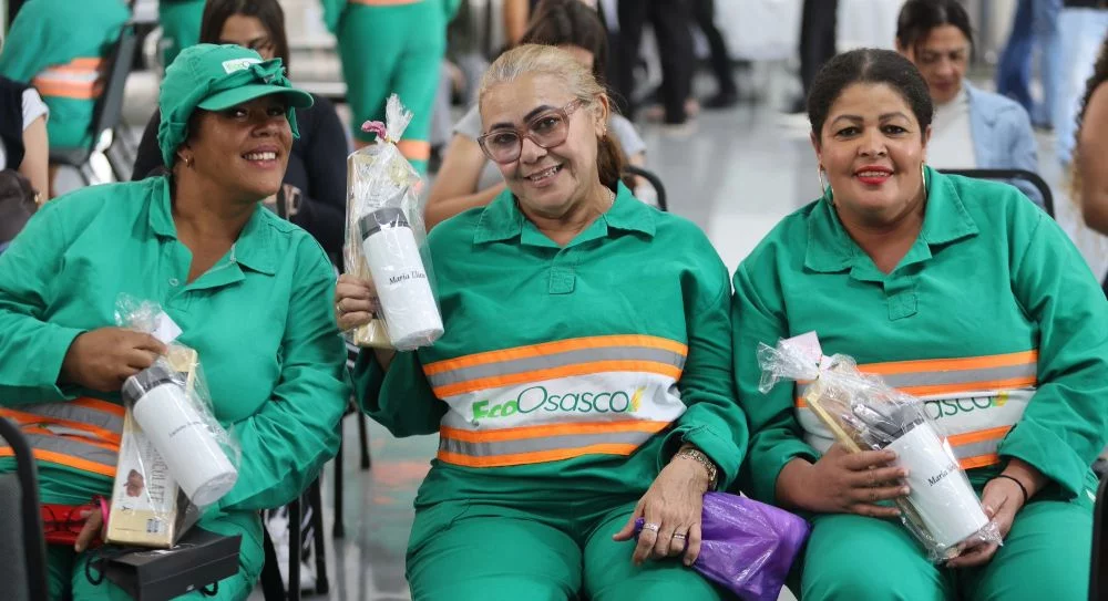 Estação Beleza celebra o Dia Internacional da Mulher em Osasco