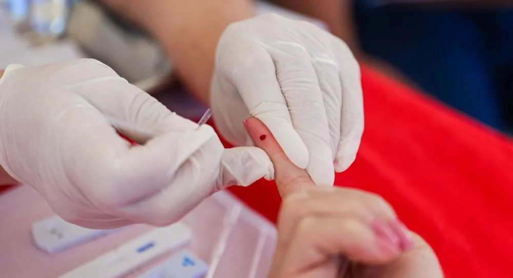 Saúde de Osasco realiza 18ª Campanha Fique Sabendo no Dezembro Vermelho