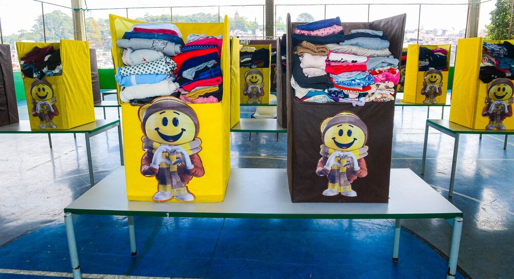 Bazar Solidário da Prefeitura agita o bairro Recanto das Rosas