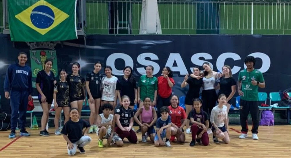 Osasco oferece aulas gratuitas de handebol  para crianças e adolescentes