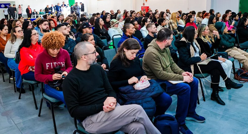 Prefeitura empossa novos servidores
