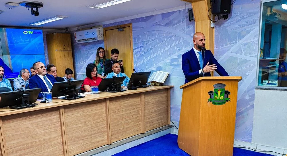 Prefeito anuncia em sessão de abertura do ano legislativo inauguração do Hospital da Criança e da Mulher