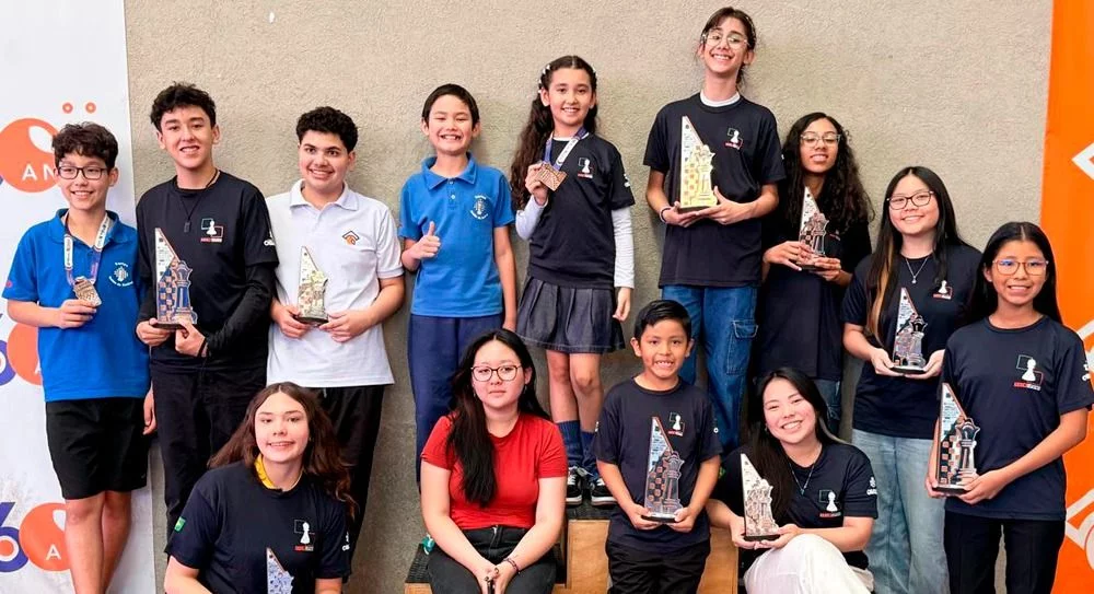 Xadrez de Osasco conquista títulos e medalhas em competições no fim de semana