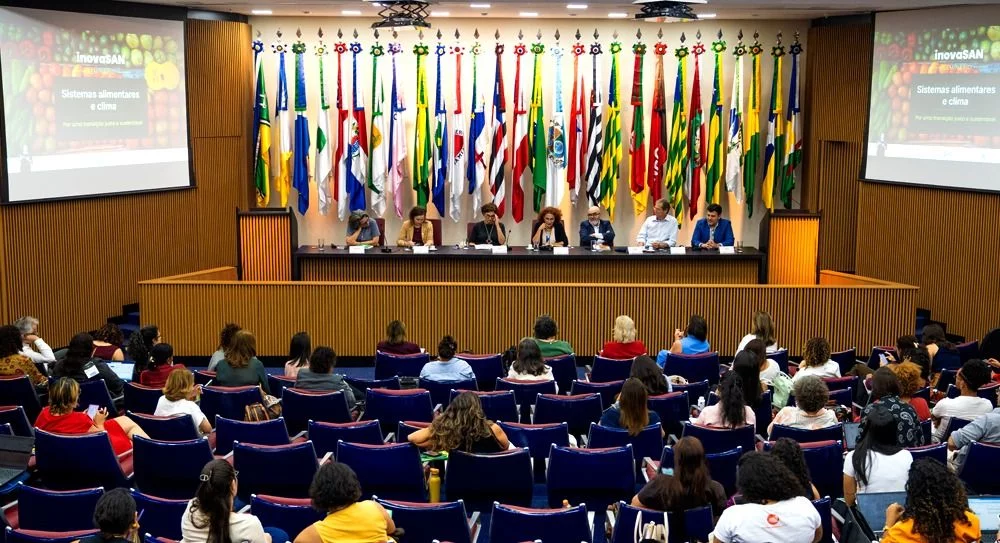 Osasco apresenta experiências de integração entre sistemas alimentares e clima em seminário internacional